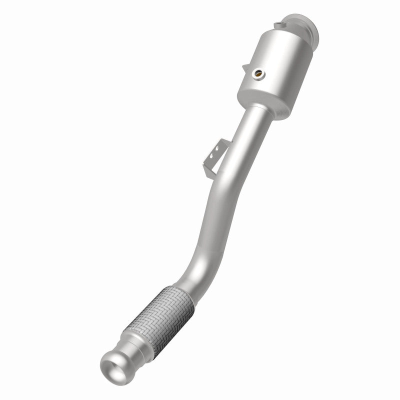 MagnaFlow Mercedes-Benz Metris OEM Grade Federal / EPA Compliant Direct-Fit Catalytic Converter 21-897 360 Degree Image Set
