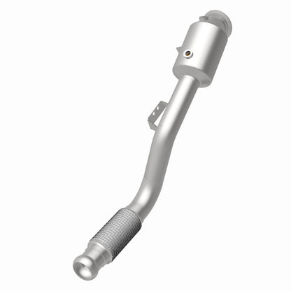 MagnaFlow Mercedes-Benz Metris OEM Grade Federal / EPA Compliant Direct-Fit Catalytic Converter 21-897 360 Degree Image Set