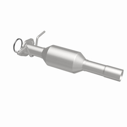 MagnaFlow Ford Focus OEM Grade Federal / EPA Compliant Direct-Fit Catalytic Converter 49196 360 Degree Image Set
