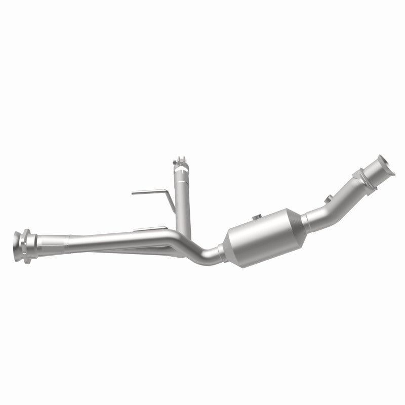 Magnaflow 18-20 Ford F-150 V6 3.3L Right Underbody Direct-Fit Catalytic Converter 280224 280224 360 Degree Image Set