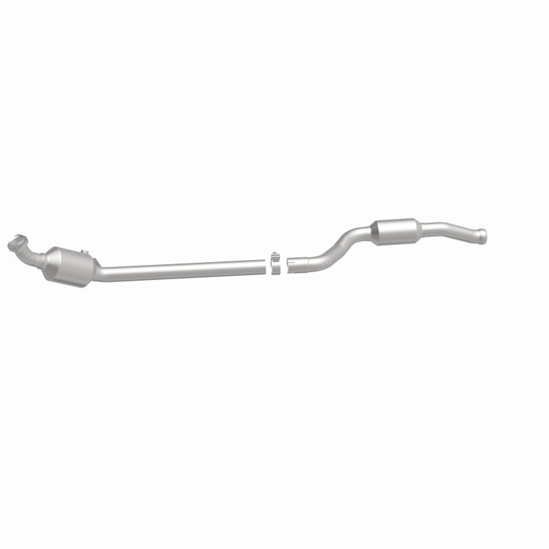MagnaFlow Mercedes-Benz GLK350 OEM Grade Federal / EPA Compliant Direct-Fit Catalytic Converter 21-439 360 Degree Image Set
