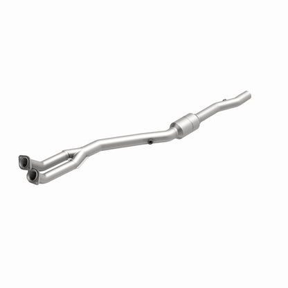 MagnaFlow BMW 840Ci HM Grade Federal / EPA Compliant Direct-Fit Catalytic Converter 24131 360 Degree Image Set