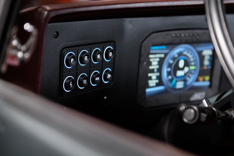 AEM EV 8 Button Keypad CAN Based Programmable Backlighting 30-8400 30-8400 Photo - lifestyle view
