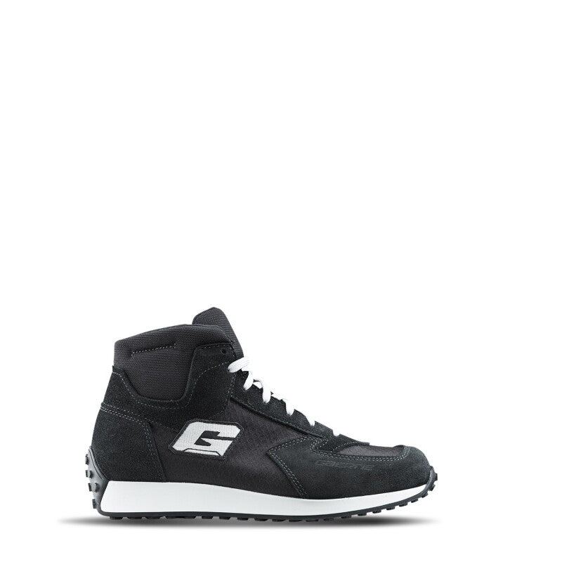 Gaerne G.Rue Aquatech Boot Black/White Size - 10 2968-024-10 2968-024-10 User 1