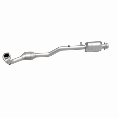MagnaFlow OEM Grade Federal / EPA Compliant Direct-Fit Catalytic Converter 51088 360 Degree Image Set