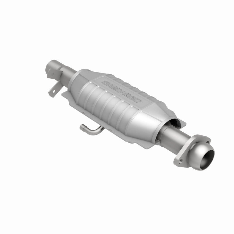 MagnaFlow Standard Grade Federal / EPA Compliant Direct-Fit Catalytic Converter 23439 360 Degree Image Set