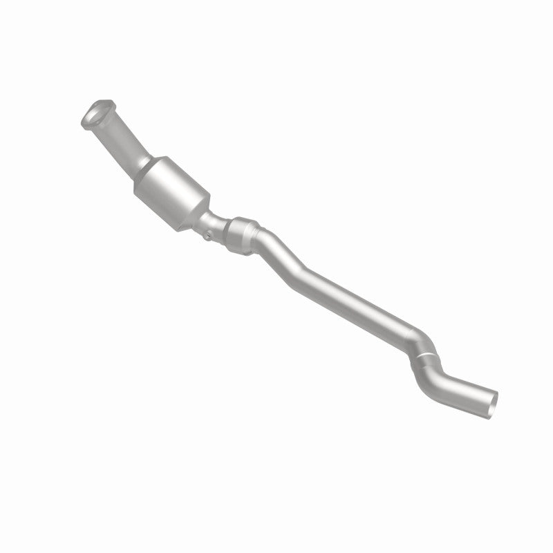 MagnaFlow California Grade CARB Compliant Direct-Fit Catalytic Converter 5561585 360 Degree Image Set