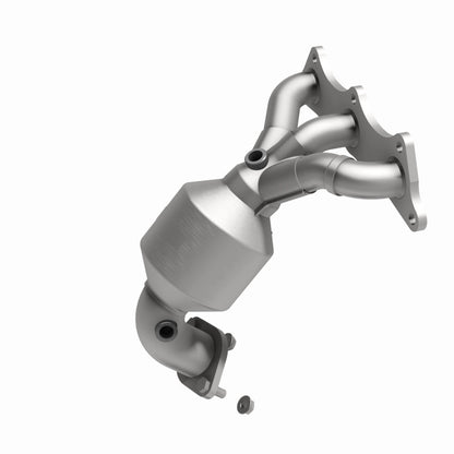 MagnaFlow Mitsubishi OEM Grade Federal / EPA Compliant Manifold Catalytic Converter 51677 360 Degree Image Set