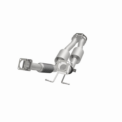 MagnaFlow Volvo XC90 OEM Grade Federal / EPA Compliant Direct-Fit Catalytic Converter 21-506 360 Degree Image Set