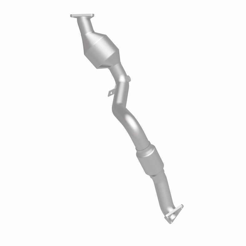 MagnaFlow OEM Grade Federal / EPA Compliant Direct-Fit Catalytic Converter 52586 360 Degree Image Set