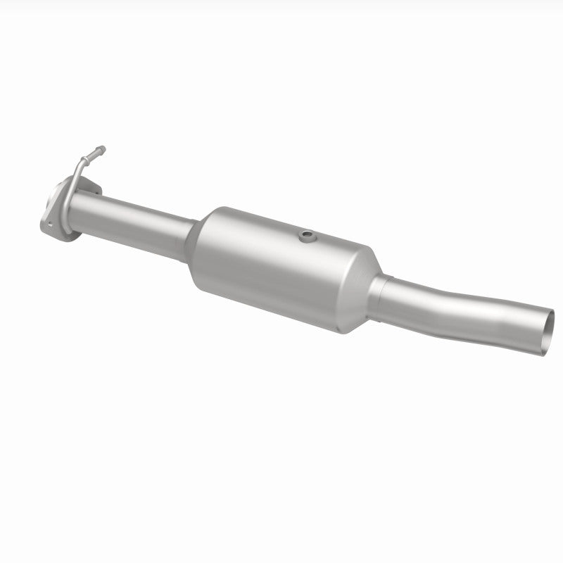 Magnaflow 09-10 Ford F-550 Super Duty V10 6.8L Rear Underbody Direct Fit Catalytic Converter 280434 280434 360 Degree Image Set