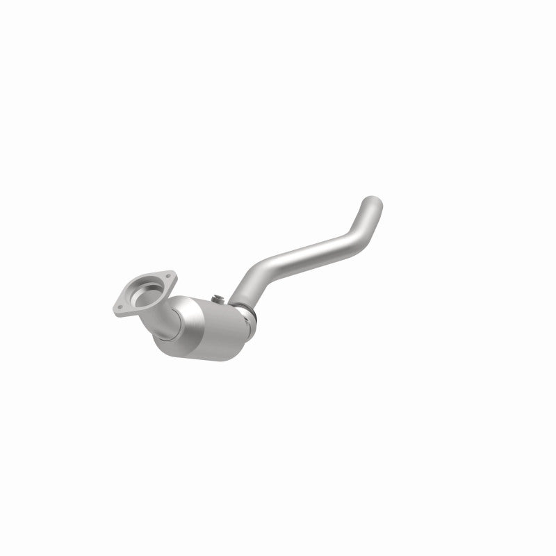 MagnaFlow California Grade CARB Compliant Direct-Fit Catalytic Converter 5561244 360 Degree Image Set