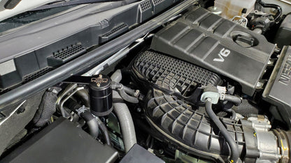 J&L 2022-2023 Nissan Frontier 3.8L V6 Passenger Side Oil Separator 3.0 - Black Anodized 3113P-B 3113P-B Photo - Close Up