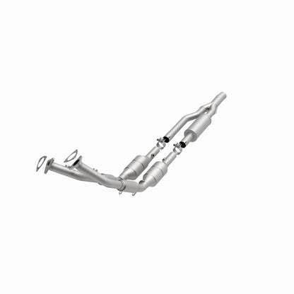 MagnaFlow Audi TT Quattro OEM Grade Federal / EPA Compliant Direct-Fit Catalytic Converter 49716 360 Degree Image Set