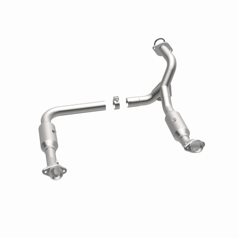 MagnaFlow HM Grade Federal / EPA Compliant Direct-Fit Catalytic Converter 93627 360 Degree Image Set