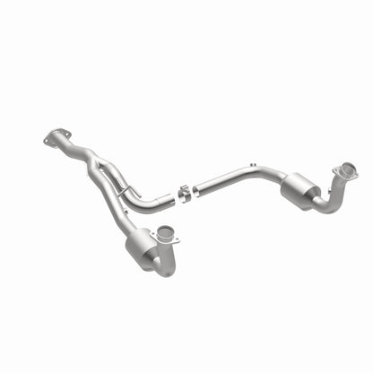 MagnaFlow Jeep Liberty California Grade CARB Compliant Direct-Fit Catalytic Converter 5451186 360 Degree Image Set