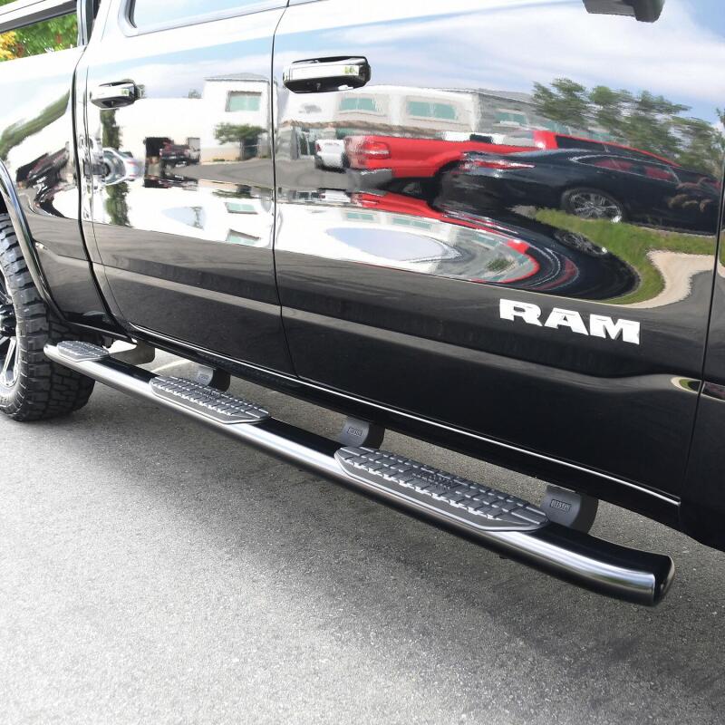 Westin PRO TRAXX 5 Oval W2W Nerf Step Bars 21-534705 Photo - Mounted