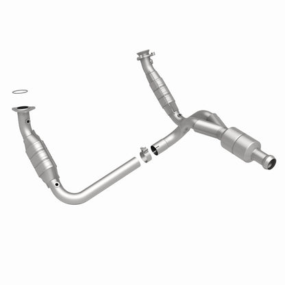 MagnaFlow OEM Grade Federal / EPA Compliant Direct-Fit Catalytic Converter 51578 360 Degree Image Set