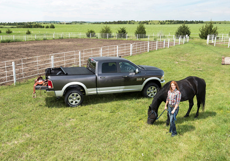 Truxedo TruXport 07-13 GM Sierra/Silverado 1500/2500/3500 6'6" Bed 271101 Photo - lifestyle view