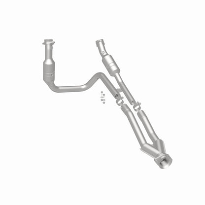 MagnaFlow Ford California Grade CARB Compliant Direct-Fit Catalytic Converter 5551436 360 Degree Image Set