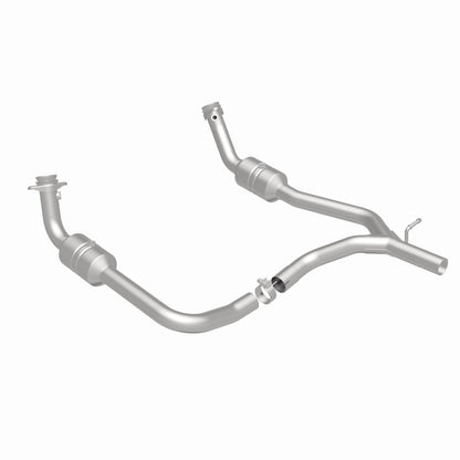 MagnaFlow Ford OEM Grade Federal / EPA Compliant Direct-Fit Catalytic Converter 52153 360 Degree Image Set