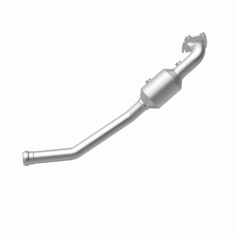 MagnaFlow OEM Grade Federal / EPA Compliant Direct-Fit Catalytic Converter 21-251 360 Degree Image Set