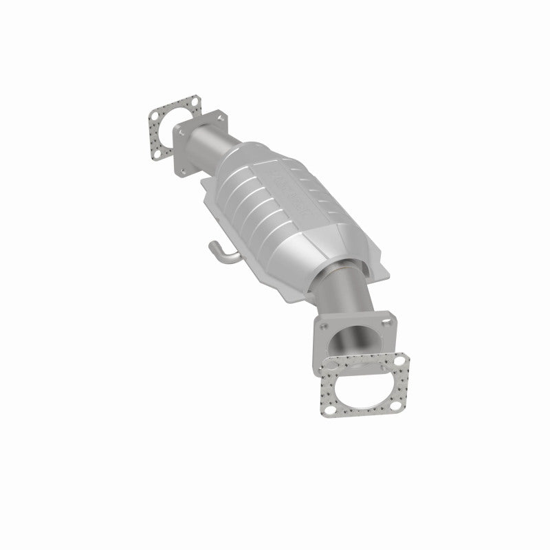MagnaFlow Chevrolet California Grade CARB Compliant Direct-Fit Catalytic Converter 3322430 360 Degree Image Set