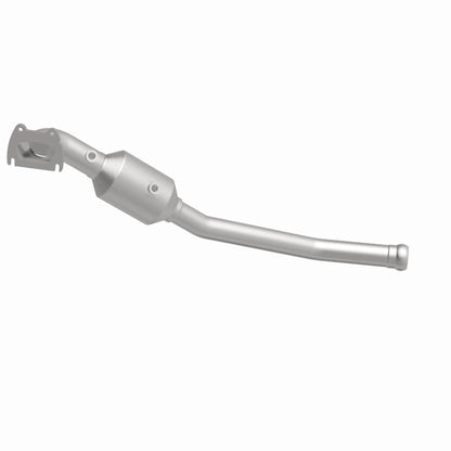 MagnaFlow OEM Grade Federal / EPA Compliant Direct-Fit Catalytic Converter 21-251 360 Degree Image Set