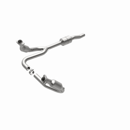 MagnaFlow Dodge Ram 1500 OEM Grade Federal / EPA Compliant Direct-Fit Catalytic Converter 49554 360 Degree Image Set