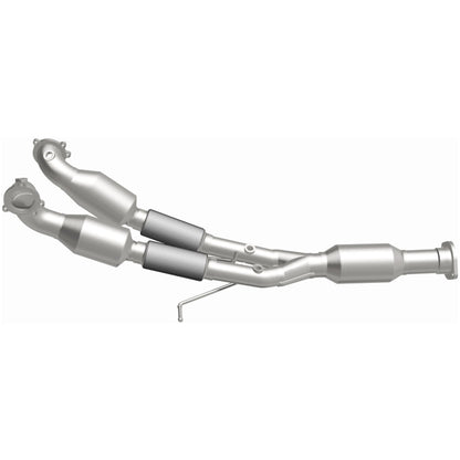 MagnaFlow Volvo S80 OEM Grade Federal / EPA Compliant Direct-Fit Catalytic Converter 52160 Photo - out of package