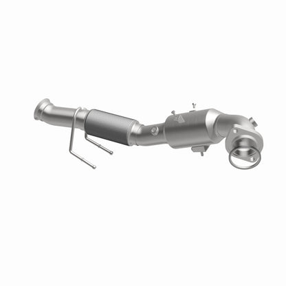 MagnaFlow Ford Focus OEM Grade Federal / EPA Compliant Direct-Fit Catalytic Converter 21-427 360 Degree Image Set