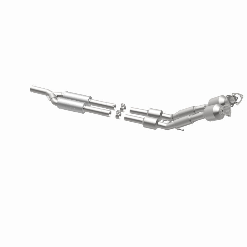 MagnaFlow Volkswagen Passat OEM Grade Federal / EPA Compliant Direct-Fit Catalytic Converter 52938 360 Degree Image Set