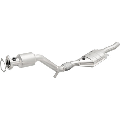 MagnaFlow OEM Grade Federal / EPA Compliant Direct-Fit Catalytic Converter 51589 Photo - Primary