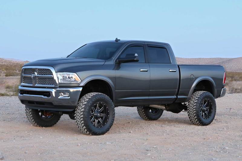 Fabtech 6? Performance System w/ Performance Shocks K3038 Photo - lifestyle view