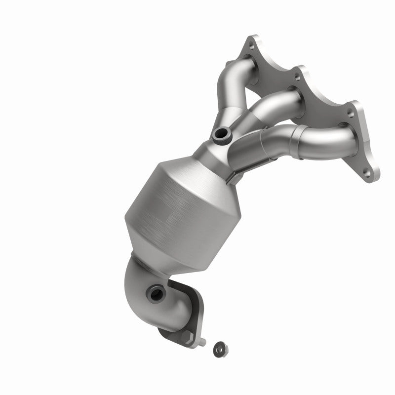 MagnaFlow Mitsubishi OEM Grade Federal / EPA Compliant Manifold Catalytic Converter 51677 360 Degree Image Set