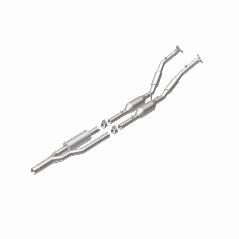 MagnaFlow HM Grade Federal / EPA Compliant Direct-Fit Catalytic Converter 24587 360 Degree Image Set