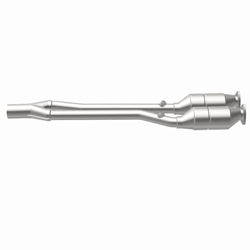 MagnaFlow HM Grade Federal / EPA Compliant Direct-Fit Catalytic Converter 24157 360 Degree Image Set