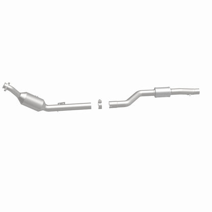 MagnaFlow Mercedes-Benz OEM Grade Federal / EPA Compliant Direct-Fit Catalytic Converter 21-569 360 Degree Image Set