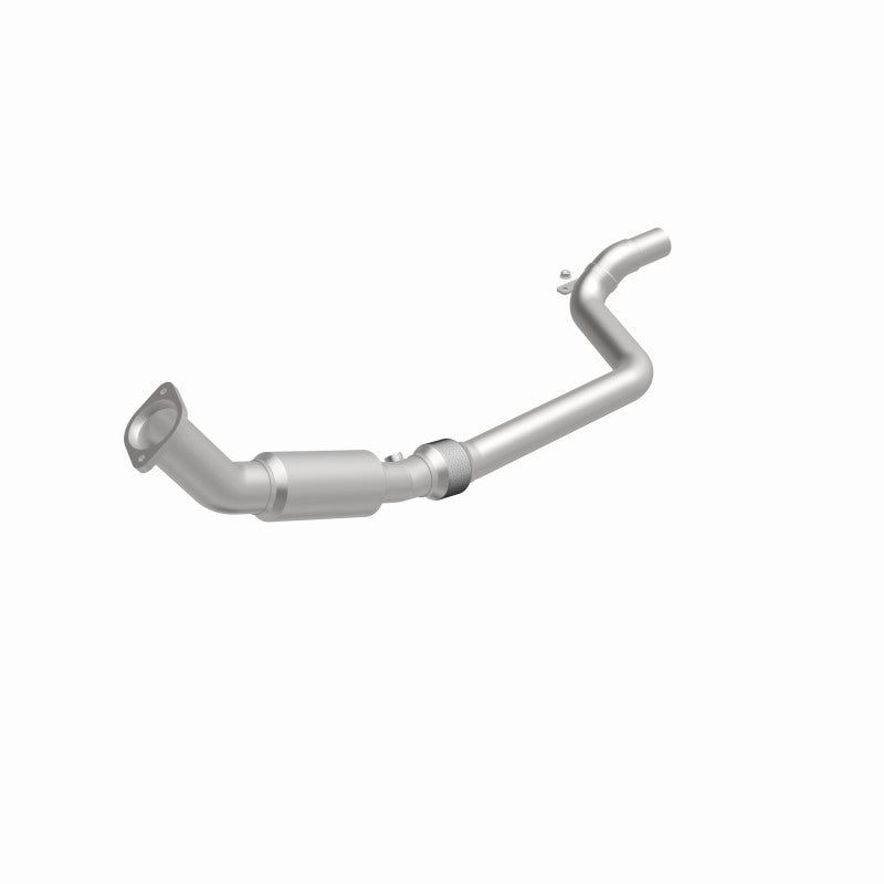 MagnaFlow California Grade CARB Compliant Direct-Fit Catalytic Converter 5561540 360 Degree Image Set