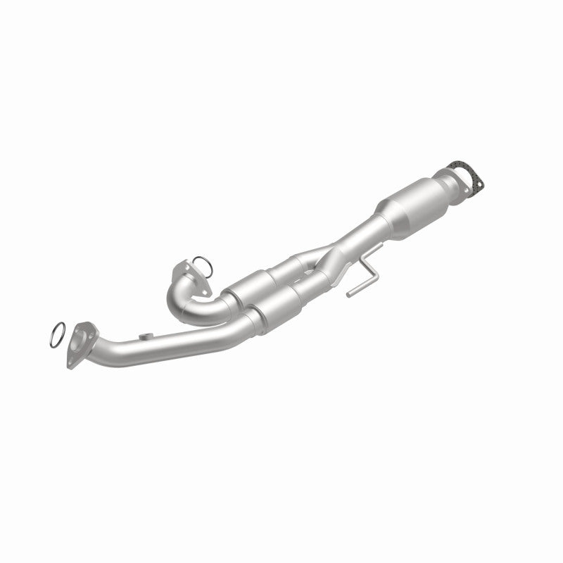 MagnaFlow Nissan HM Grade Federal / EPA Compliant Direct-Fit Catalytic Converter 93669 360 Degree Image Set