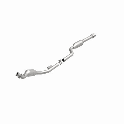 MagnaFlow Mercedes-Benz E320 OEM Grade Federal / EPA Compliant Direct-Fit Catalytic Converter 51422 360 Degree Image Set
