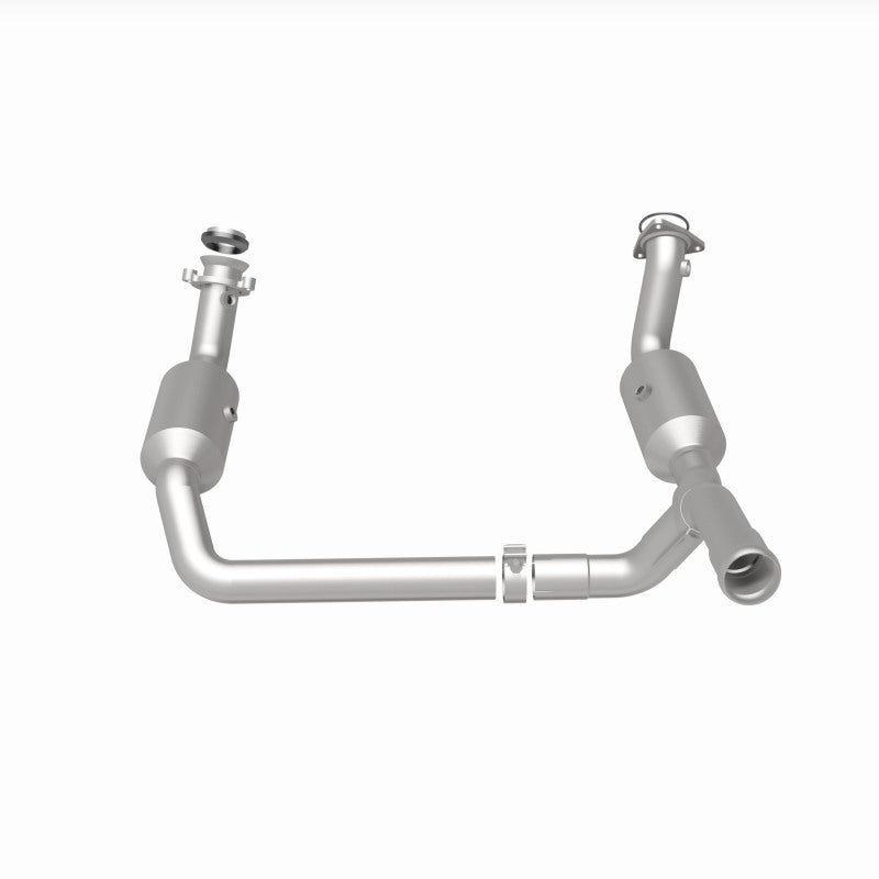 Magnaflow 19-20 GMC Sierra 1500 Single Underbody 4.3L/5.3L Direct Fit Catalytic Converter 280656 280656 360 Degree Image Set