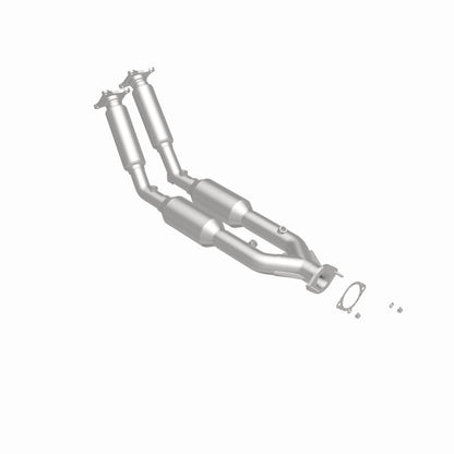 MagnaFlow Volvo S80 California Grade CARB Compliant Direct-Fit Catalytic Converter 4481156 360 Degree Image Set