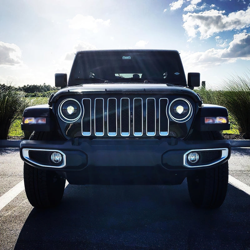ORACLE Lighting Oracle Oculus Bi-LED Projector Headlights for Jeep JL/Gladiator JT - Matte Black - 5500K 5839-504 5839-504 Photo - lifestyle view
