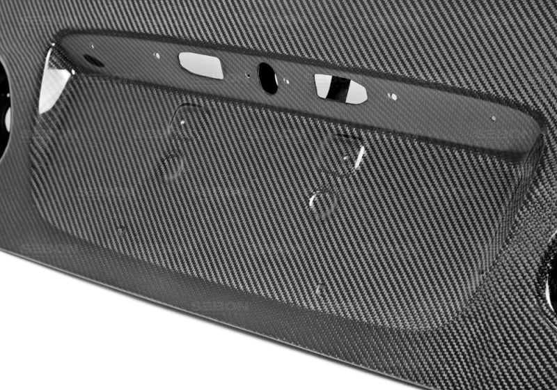 Seibon OEM-Style Carbon Fiber Trunk Lid for 1998-2005 Lexus GS300/400/430 TL9804LXGS-OE TL9804LXGS-OE Photo - Primary