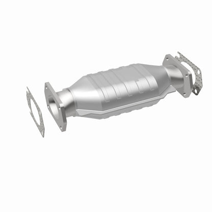 MagnaFlow Standard Grade Federal / EPA Compliant Direct-Fit Catalytic Converter 93940 360 Degree Image Set
