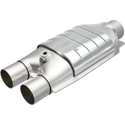 MagnaFlow California Grade CARB Compliant Universal Catalytic Converter 3322037 Photo - Primary
