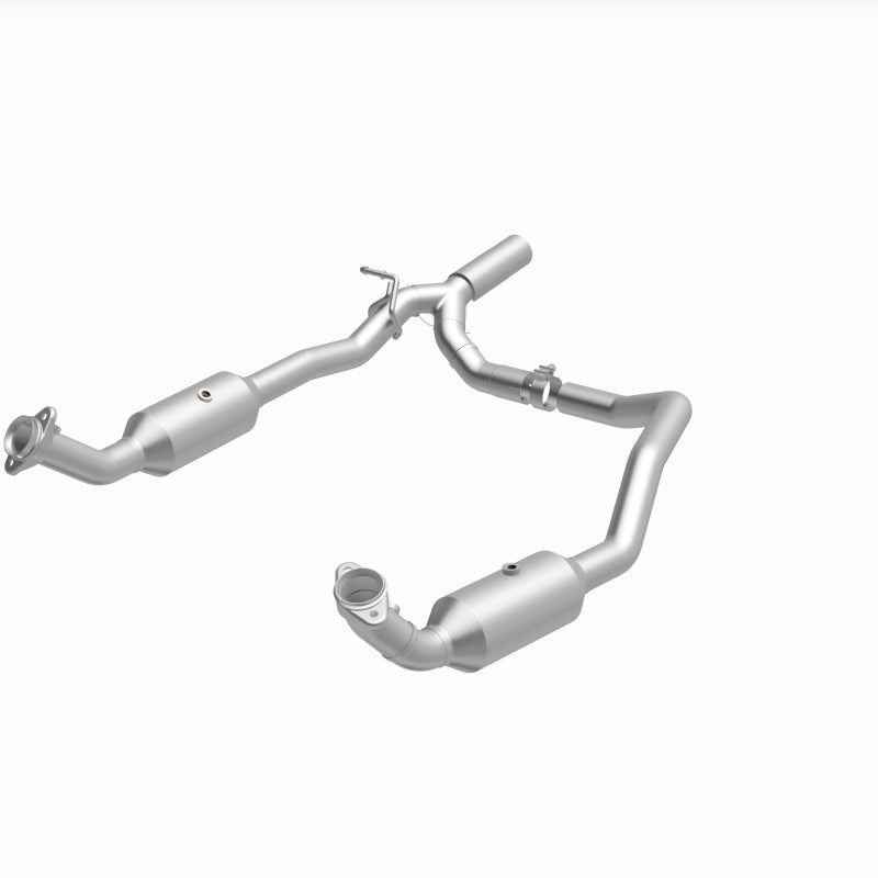 Magnaflow 17-18 Ford E-350 6.8L Direct Fit Converter 280014 280014 360 Degree Image Set