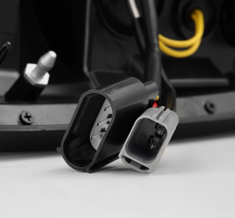 AlphaRex 97-03 Ford F150 / 99-16 Ford F250/F350/F450/F550 LUXX-Series LED Tail Lights - Alpha-Black 658001 658001 User 5