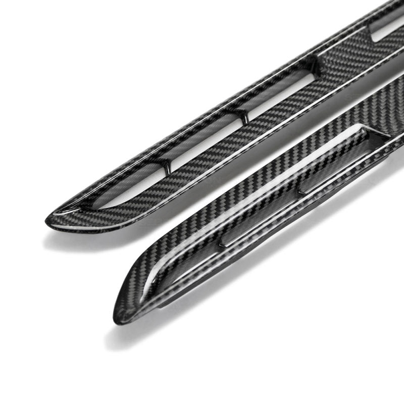 Seibon Fender Ducts Nissan Gtr R35 2009-2010 FD0910NSGTR FD0910NSGTR Photo - Primary